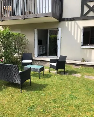 Magnifique 2p En Rez-de-jardin Oriente Sud A 2 Pas De La * Cabourg